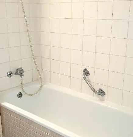 Suite-xxi View Hotelturm *