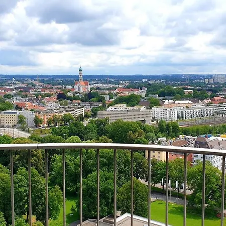 Suite-xxi View Hotelturm * Augsburgo