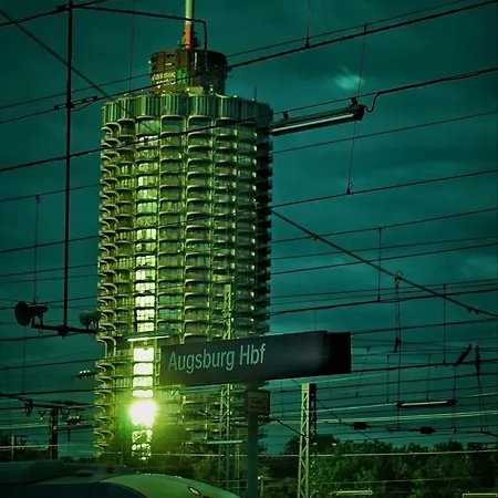 Suite-21 View Hotelturm 奥格斯堡