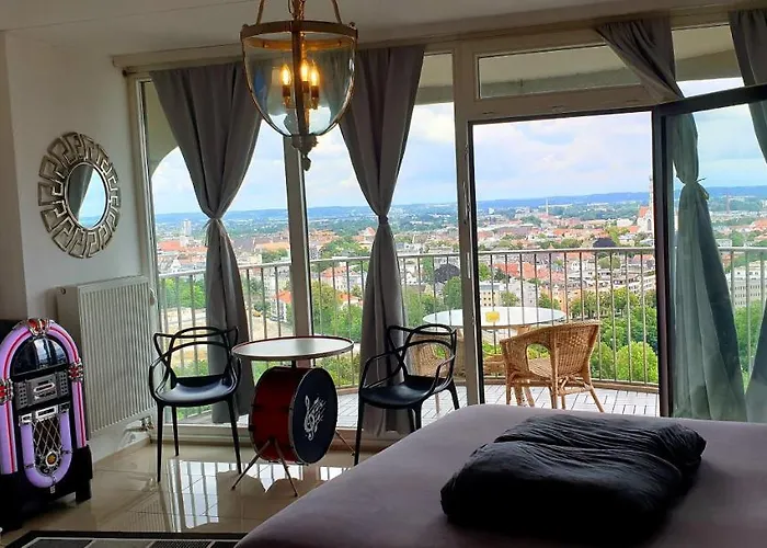 Suite-xxi View Hotelturm