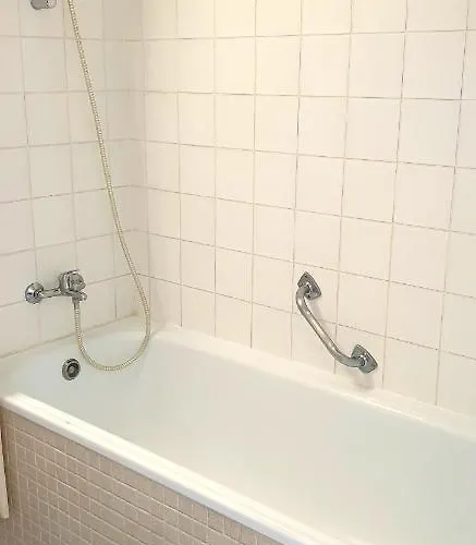 Suite-xxi View Hotelturm *