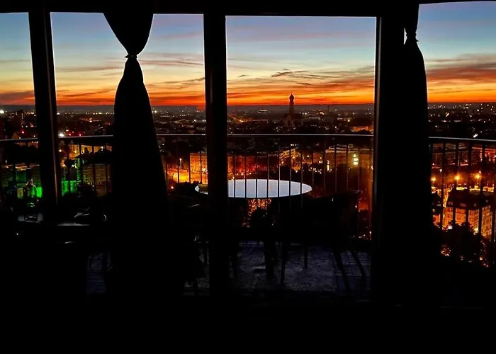 Suite-xxi View Hotelturm * Augsburg