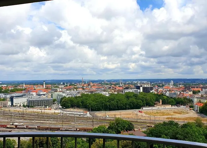 Suite-xxi View Hotelturm *